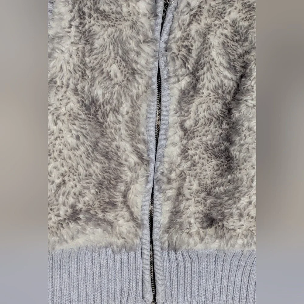 Gymboree Kids' (Size 5-6/Small) Furry Faux-Fur Full Zip-Up Vest
